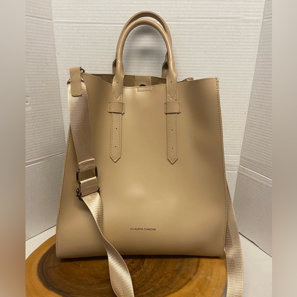 Claudia Canova Tan Large Leather Tote Bag